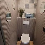 Loveroom Sauna, Balneo, Parking Prive Dans Le Centre De 公寓