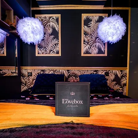 Apartment Loveroom Sauna, Balneo, Parking Prive Dans Le Centre De