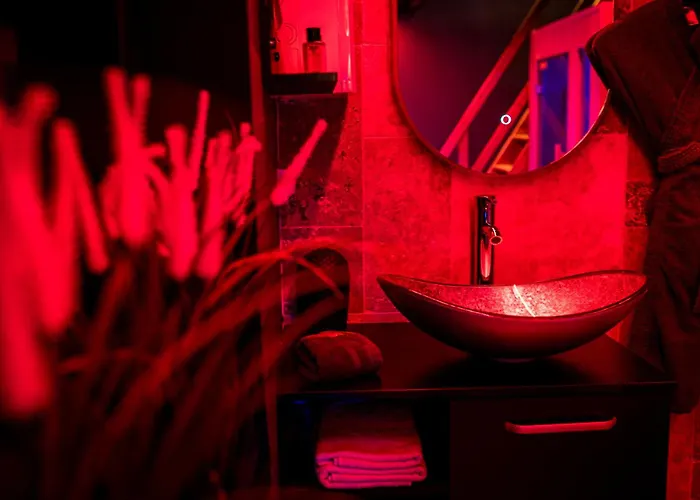 Apartamento Loveroom Sauna, Balnéo, Parking Privé Dans Le Centre De *